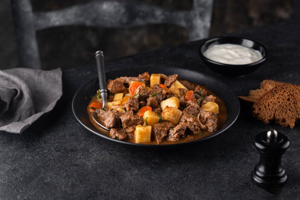 Découvrez la recette traditionnelle du boeuf bourguignon pour un plat