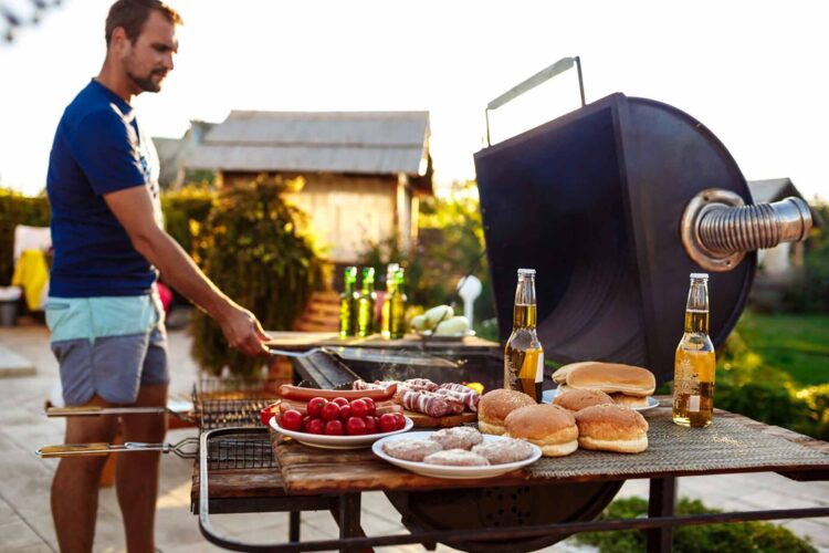 Comment présenter vos grillades et barbecues de façon élégante ?