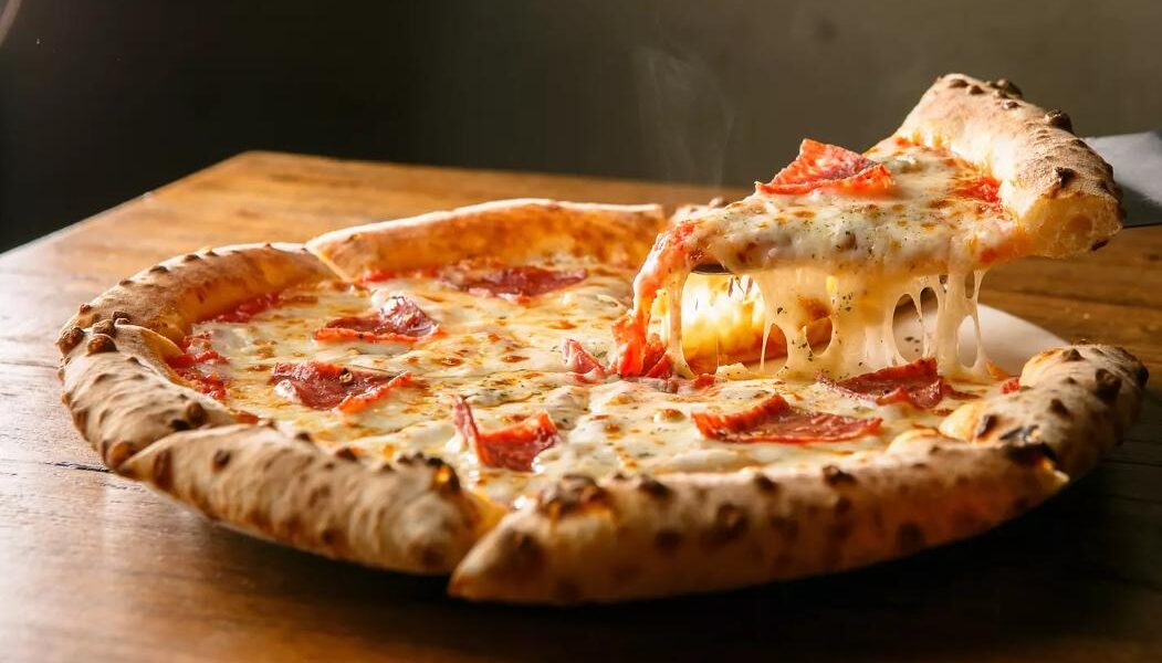 Pizza froide ou chaude ? Comment choisir selon vos envies et votre humeur